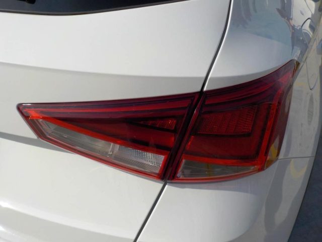 SEAT Arona usata, con Sedile posteriore sdoppiato