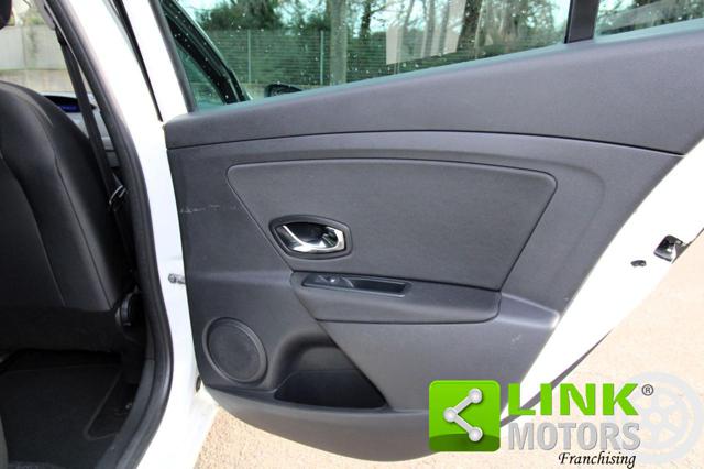 RENAULT Megane usata, con Sedile posteriore sdoppiato