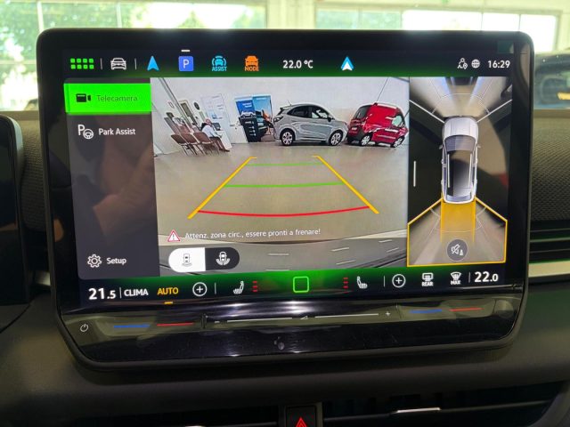VOLKSWAGEN T-Roc usata, con Volante in pelle