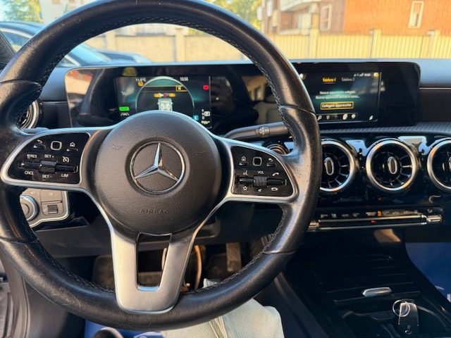 MERCEDES-BENZ A 250 usata, con Fari Xenon