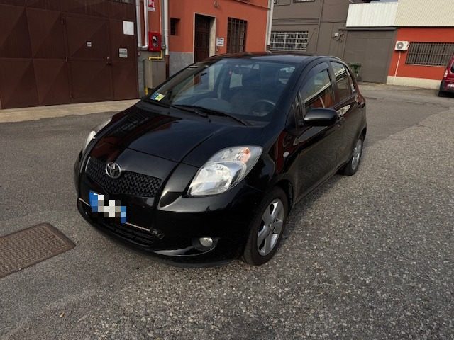 TOYOTA Yaris usata, con ABS