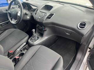 FORD Fiesta usata, con Autoradio