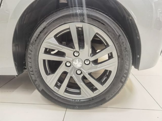 PEUGEOT 208 usata, con Autoradio digitale