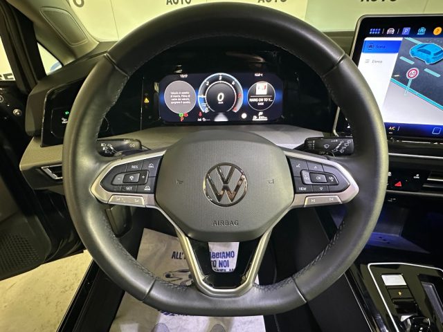 VOLKSWAGEN Golf usata, con Controllo automatico clima