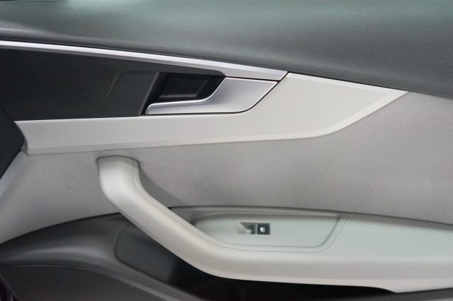 AUDI A4 usata, con Supporto lombare