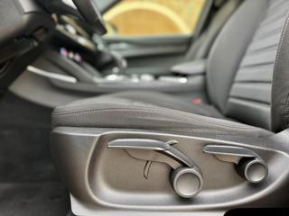 ALFA ROMEO Stelvio usata, con Specchietti laterali elettrici