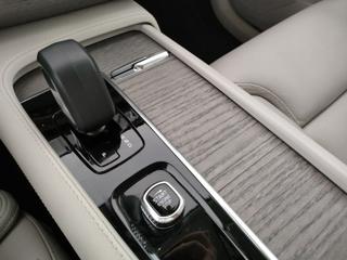 VOLVO XC90 usata, con USB