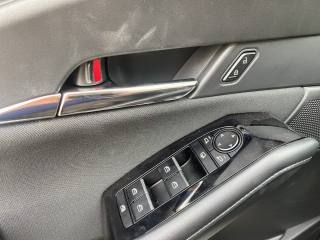 MAZDA CX-30 usata, con Regolazione elettrica sedili