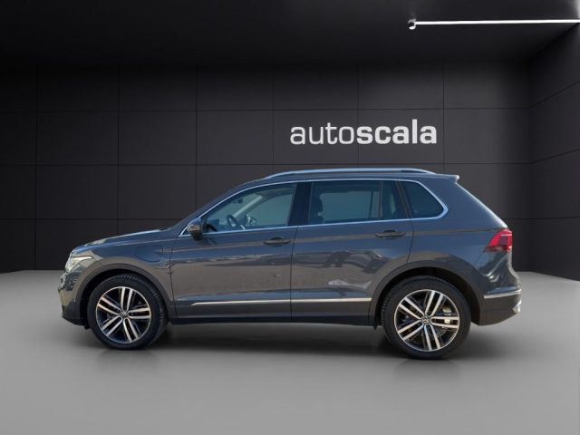 VOLKSWAGEN Tiguan usata, con Airbag