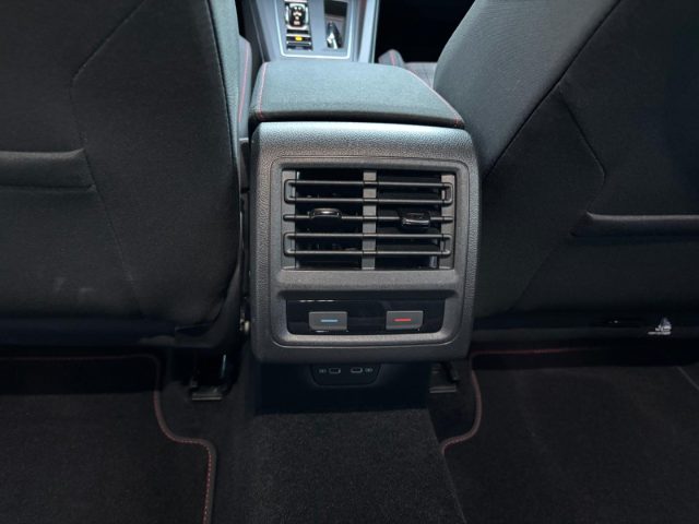 VOLKSWAGEN Golf usata, con ESP