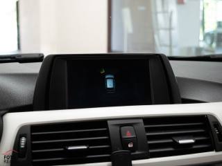 BMW 320 usata, con Sensori di parcheggio anteriori