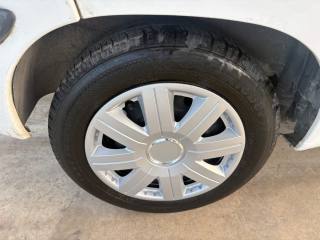 PEUGEOT 106 usata 18