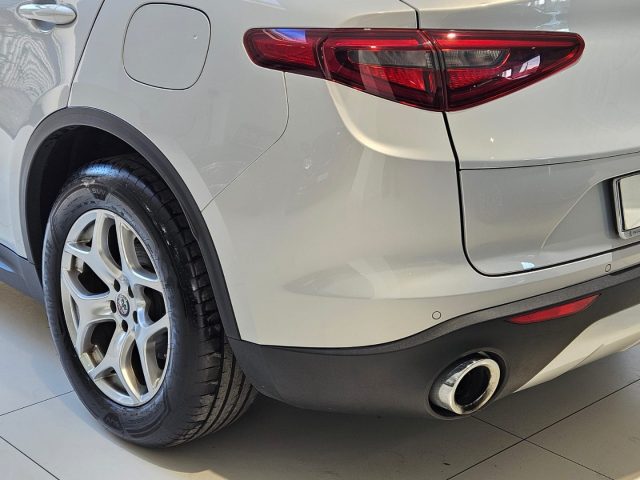 ALFA ROMEO Stelvio usata, con Cerchi in lega