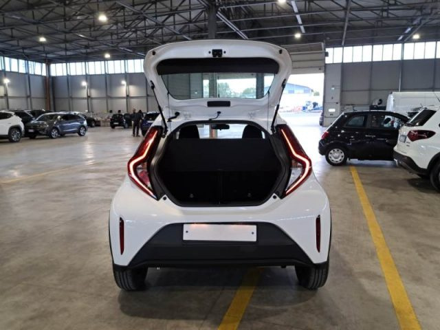 TOYOTA Aygo X usata, con Climatizzatore