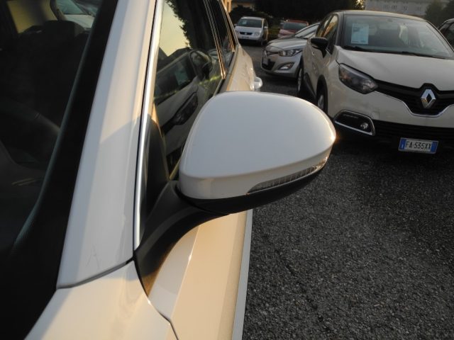 VOLKSWAGEN T-Roc usata 61