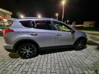 TOYOTA RAV 4 MY23 usata, con Controllo trazione