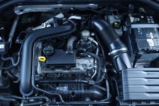 VOLKSWAGEN T-Roc usata, con Freno di stazionamento elettrico