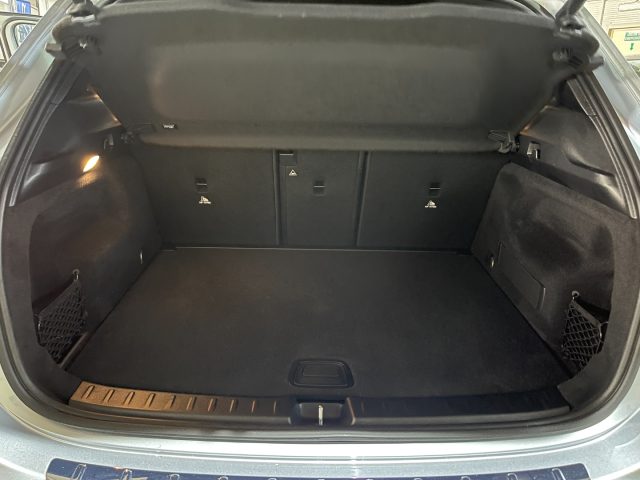 MERCEDES-BENZ GLA 200 usata, con Volante in pelle