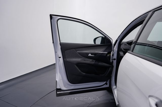 PEUGEOT 5008 usata, con Climatizzatore