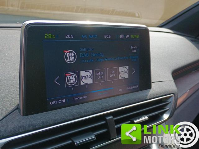 PEUGEOT 3008 usata, con Sedile posteriore sdoppiato