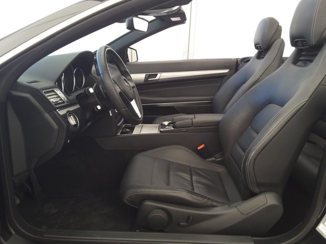 MERCEDES-BENZ E 220 usata, con Autoradio