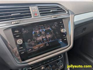 VOLKSWAGEN Tiguan usata, con Bracciolo