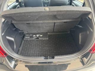 TOYOTA Yaris usata, con Cruise Control