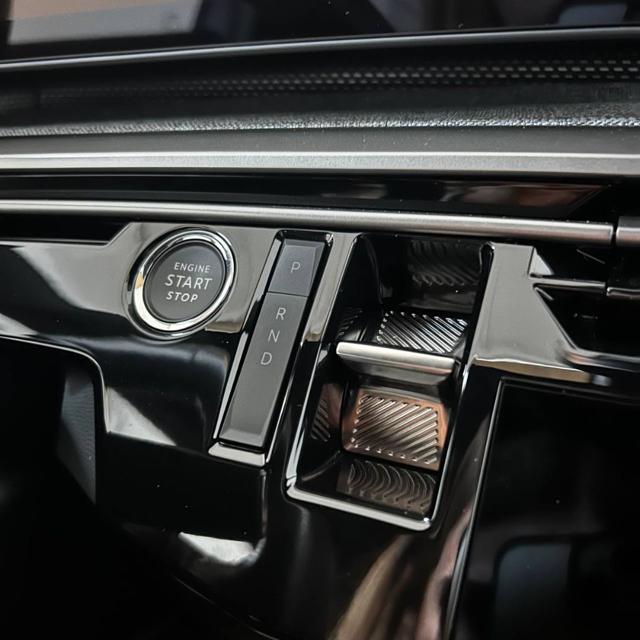 PEUGEOT 3008 usata, con Luci diurne LED