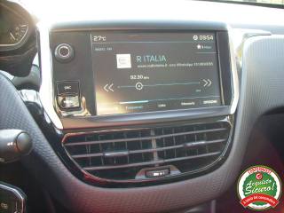 PEUGEOT 208 usata, con Volante in pelle