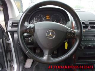 MERCEDES-BENZ A 180 usata, con Controllo automatico clima
