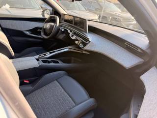 PEUGEOT 3008 usata, con Volante in pelle