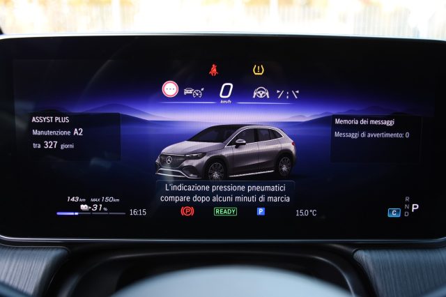 MERCEDES-BENZ EQE usata, con Specchietti laterali elettrici