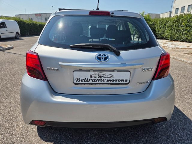 TOYOTA Yaris usata, con Autoradio