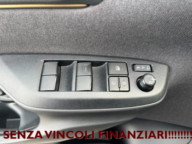 TOYOTA Yaris Cross usata, con ESP