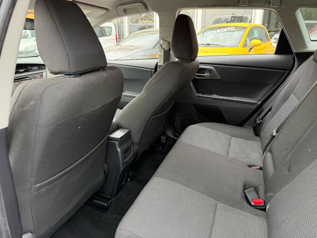 TOYOTA Auris usata, con ESP