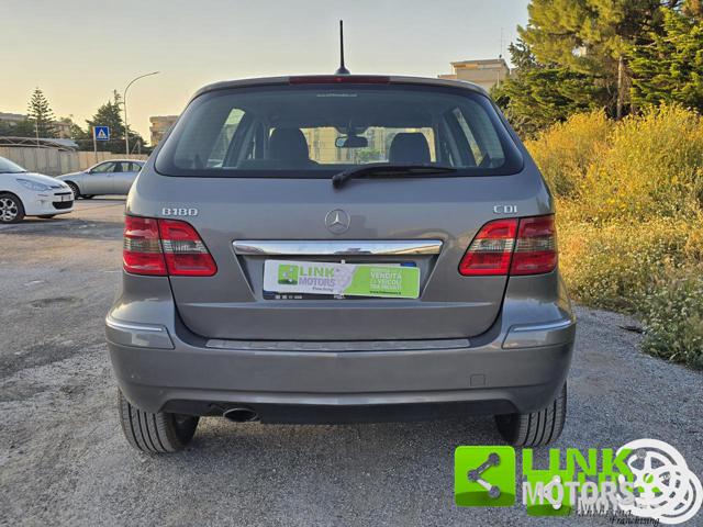 MERCEDES-BENZ B 180 usata 6