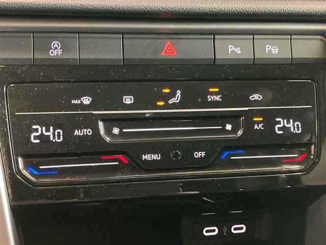 VOLKSWAGEN T-Roc usata, con Volante riscaldabile