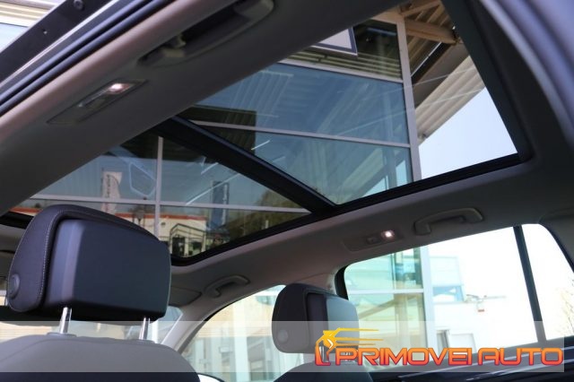 VOLKSWAGEN Tiguan usata, con Servosterzo