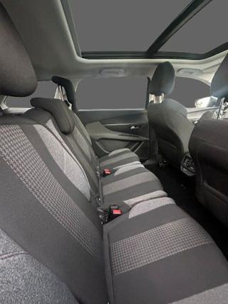 PEUGEOT 5008 usata, con Airbag Passeggero