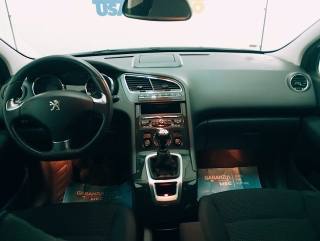 PEUGEOT 5008 usata, con Volante in pelle