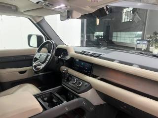 LAND ROVER Defender usata, con Controllo trazione