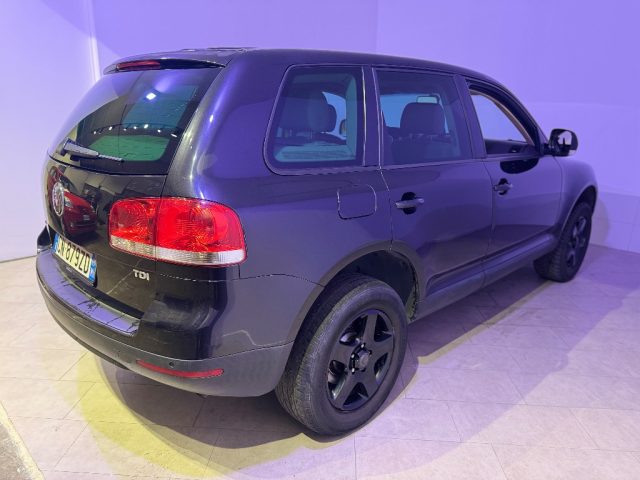 VOLKSWAGEN Touareg usata 10