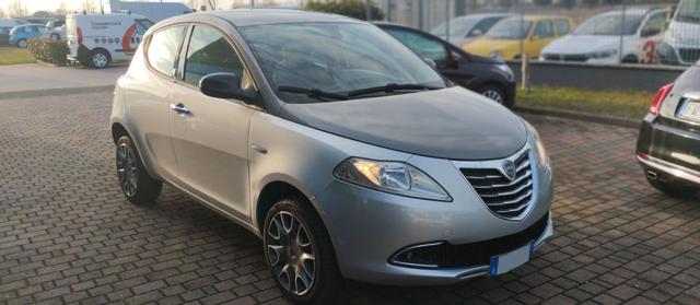 LANCIA Ypsilon usata, con Autoradio