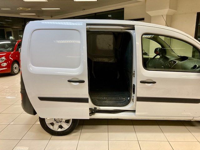 RENAULT Kangoo usata, con Specchietti laterali elettrici