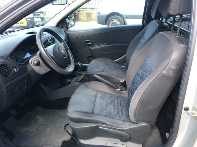 RENAULT Clio usata 11