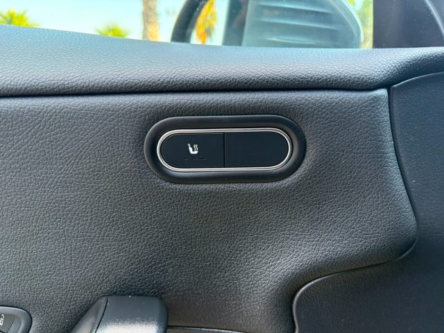 MERCEDES-BENZ CLA 200 usata, con Climatizzatore