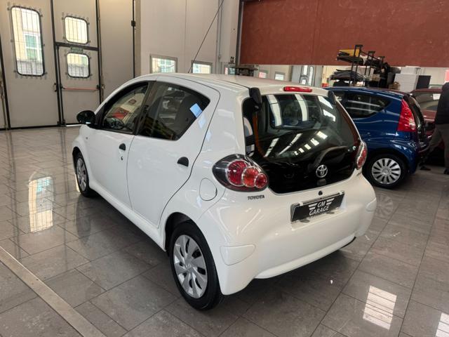 TOYOTA Aygo usata, con Isofix