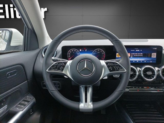 MERCEDES-BENZ GLA 200 usata, con Climatizzatore