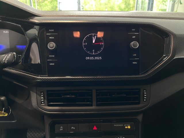 VOLKSWAGEN T-Cross usata, con USB