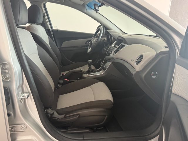 CHEVROLET Cruze usata 17